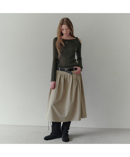 TWEE(トゥウィー)の「カレン プリーツロングスカート(ベルトセット)(スカート・レディース・ダークブラウン/ベージュ/ブラック・FREE)」の1枚目の写真