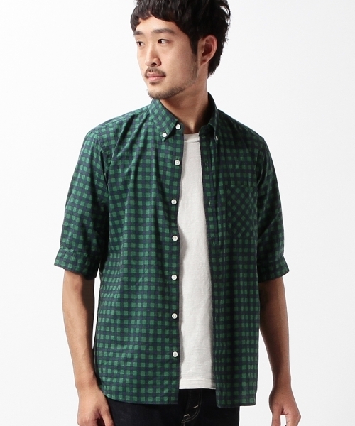 BEAMS(ビームス)の「BEAMS / ギンガム 5分袖 ボタンダウンシャツ(シャツ/ブラウス・メンズ・ホワイト/グリーン/ブルー・MEDIUM/X-LARGE/LARGE/SMALL)」の6枚目の写真