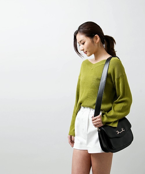 WEGO(ウィゴー)の「WEGO/タックハイウエストカフショーツ(その他パンツ・レディース・その他1/ホワイト/ブラック/その他2・MEDIUM/LARGE)」の14枚目の写真