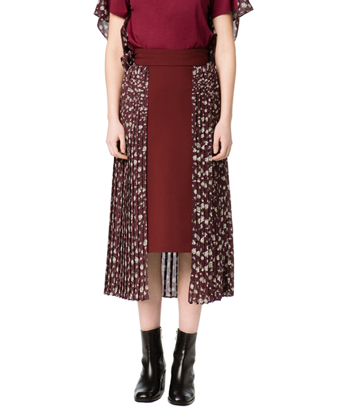 CLANE（クラネ）の「DROP FLOWER PLEATS LAYERED SKIRT（スカート・レディース・ボルドー/ブラック/カーキ・1/2/0）」の5枚目の写真