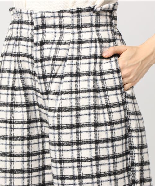 earth music&ecology（アースミュージックアンドエコロジー）の「・チェックウールライクワイドパンツ（その他パンツ・レディース・グレー/ネイビー/アイボリー・FREE）」の10枚目の写真