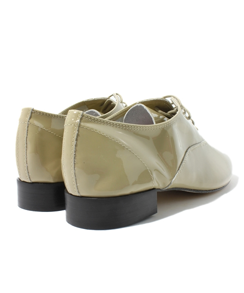 Repetto（レペット）の「REPETTO:②ZIZI ENAMEL（その他シューズ・レディース・ブラック/ベージュ・36/37/38/39）」の5枚目の写真