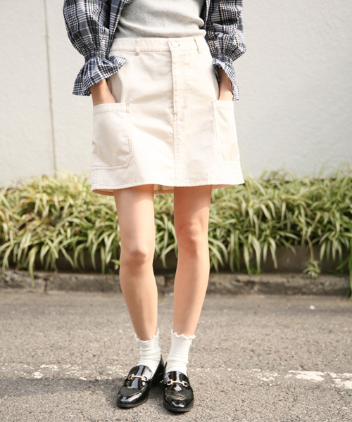 LOWRYS FARM（ローリーズファーム）の「ハイショクステッチミニスカート　783444 （スカート・レディース・ブラック/アイボリー/ベージュ・LARGE/MEDIUM）」の2枚目の写真