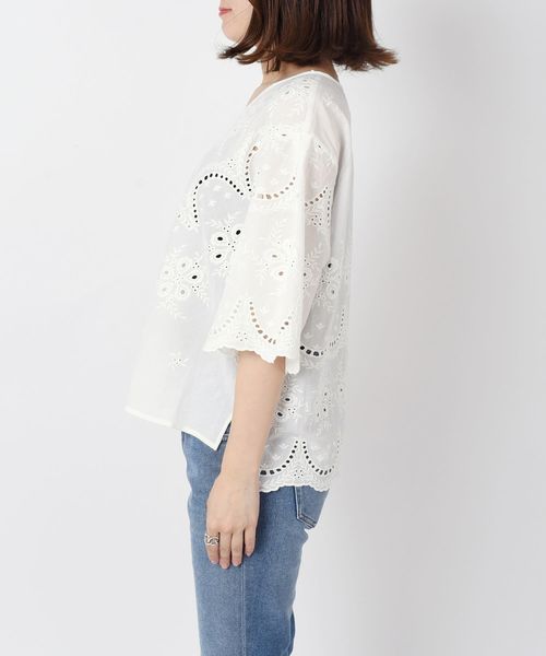 liflattie ships（リフラティ シップス）の「liflattie ships:スカラップレースVネックブラウス◇（シャツ/ブラウス・レディース・ホワイト/グリーン/ネイビー・SMALL/MEDIUM）」の14枚目の写真