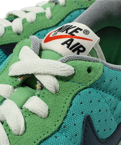 BEAMS BOY（ビームスボーイ）の「NIKE / エアボルティックス ヴィンテージ（スニーカー・レディース・ブルー/インディゴブルー/ネイビー・24/24.5/25）」の9枚目の写真