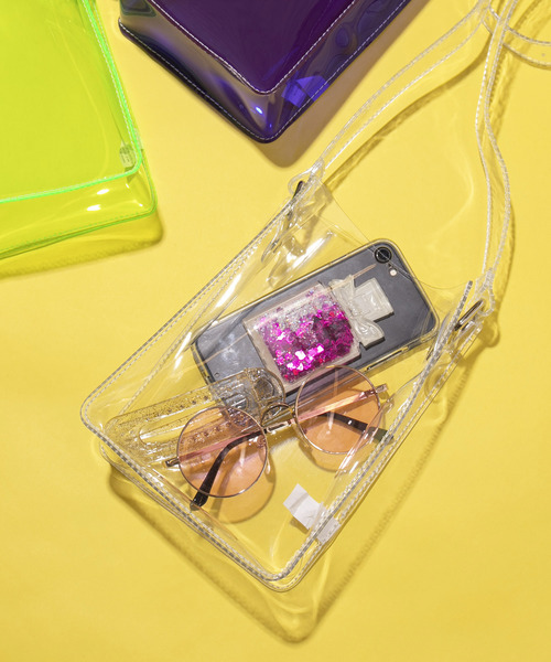 WEGO（ウィゴー）の「WEGO/クリアミニポシェット（ショルダーバッグ・レディース・ブラック/パープル/その他1/ホワイト系その他/グリーン系その他/ブラウン/その他4/その他5/その他2/ホワイト/その他3・FREE）」の3枚目の写真