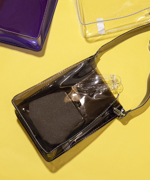 WEGO（ウィゴー）の「WEGO/クリアミニポシェット（ショルダーバッグ・レディース・ブラック/パープル/その他1/ホワイト系その他/グリーン系その他/ブラウン/その他4/その他5/その他2/ホワイト/その他3・FREE）」の4枚目の写真