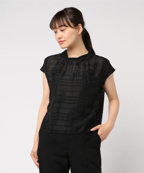 TRUDEA(トルディア)の「シャドーチェックハイネックブラウス(シャツ/ブラウス・レディース・ホワイト/ブラック/ベージュ/カーキ/ピンク・MEDIUM/LARGE)」の12枚目の写真