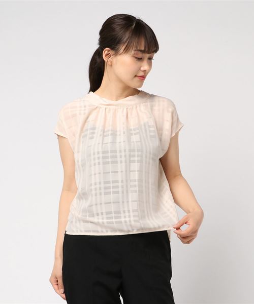 TRUDEA(トルディア)の「シャドーチェックハイネックブラウス(シャツ/ブラウス・レディース・ホワイト/ブラック/ベージュ/カーキ/ピンク・MEDIUM/LARGE)」の14枚目の写真