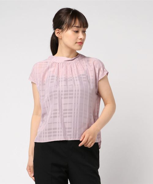 TRUDEA(トルディア)の「シャドーチェックハイネックブラウス(シャツ/ブラウス・レディース・ホワイト/ブラック/ベージュ/カーキ/ピンク・MEDIUM/LARGE)」の9枚目の写真