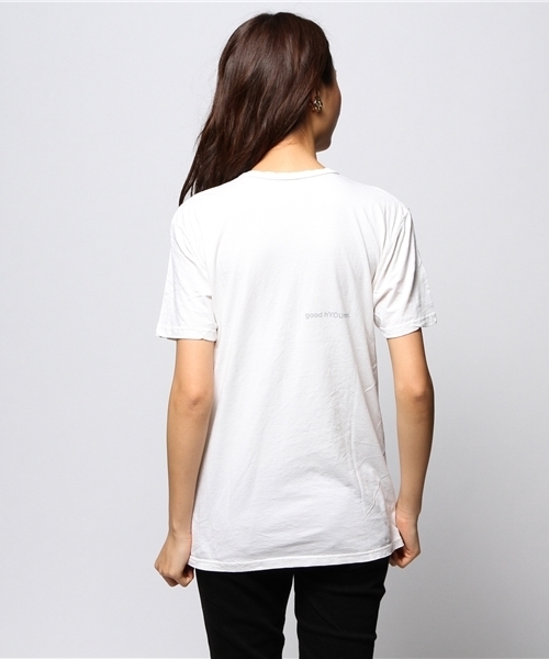 ROSE BUD（ローズバッド）の「(GOOD HYOUMAN) UNISEX V NECK-T（Tシャツ/カットソー・レディース・チャコールグレー/ホワイト/ホワイト系その他/ブラック・X-SMALL）」の11枚目の写真