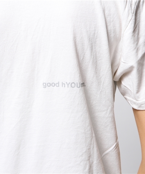ROSE BUD（ローズバッド）の「(GOOD HYOUMAN) UNISEX V NECK-T（Tシャツ/カットソー・レディース・チャコールグレー/ホワイト/ホワイト系その他/ブラック・X-SMALL）」の6枚目の写真