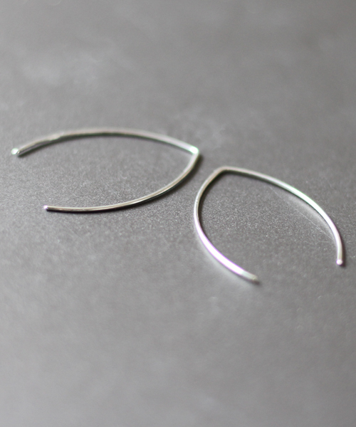 tone（トーン）の「【vie】ステンレスピアス/医療用器具にも使われるステンレス316L使用（金属アレルギーフリー）（ピアス（両耳用）・レディース・その他2/その他3/その他4/その他5/その他6/その他9/その他10/その他11/その他12/その他13/その他14/その他15/その他16/その他17/その他18/その他19/その他20/その他21/その他22/その他23/その他24/その他7/その他8/その他25/その他26/その他1/その他27/その他28/その他29/その他30/その他31/その他32/C/D/E/F/A/B・FREE）」の4枚目の写真