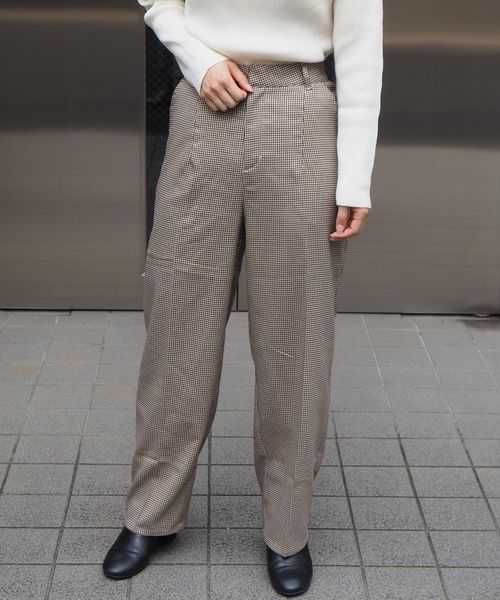 tiptop(ティップトップ)の「センタープレステーパードパンツ(パンツ)」|A