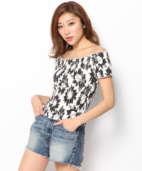 LOVE BOAT（ラブ・ボート）の「【シャーリング】ヒマワリTOPS（Tシャツ/カットソー・レディース・ホワイト系/ブラック系・FREE）」の2枚目の写真