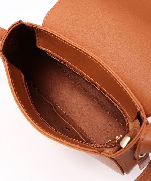 SPIGA（スピーガ）の「ﾊﾟｲｿﾝ柄ｼｮﾙﾀﾞｰﾊﾞｯｸﾞ（ショルダーバッグ・レディース・ブラック/ベージュ/イエロー/キャメル・FREE）」の7枚目の写真