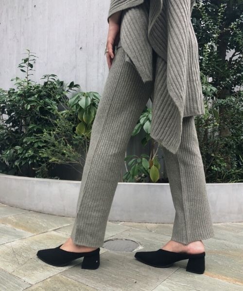 TRUNC（トランクエイティーエイト）の「Ribbed Knit Leggings（その他パンツ・レディース・アイボリー/カーキ/ブラウン・FREE）」の22枚目の写真