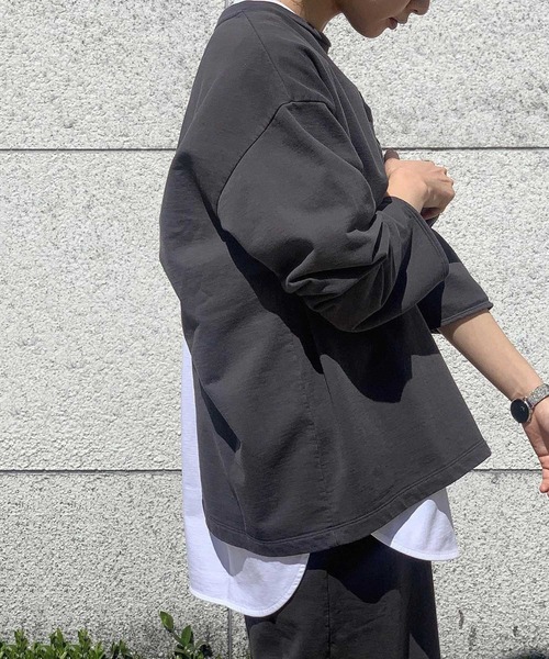 ADAM ET ROPE'（アダムエロペ）の「バックツイスト裏毛プルオーバー（Tシャツ/カットソー・レディース・ベージュ/スミクロ・FREE）」の2枚目の写真