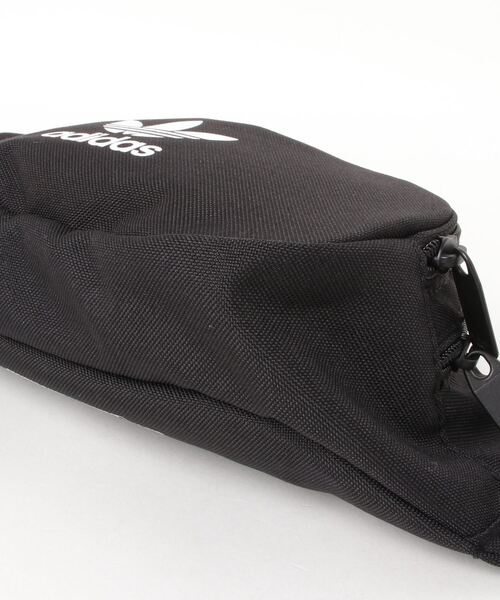 adidas Originals(アディダスオリジナルス)の「adidas Originals/アディダス オリジナルス ESSENTIAL CROSS BODY/エッセンシャル クロスボディ(ショルダーバッグ・メンズ・ブラック/ホワイト・FREE)」の4枚目の写真