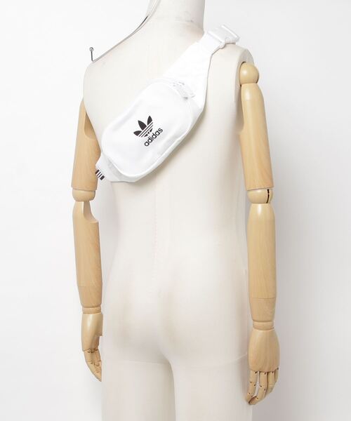 adidas Originals(アディダスオリジナルス)の「adidas Originals/アディダス オリジナルス ESSENTIAL CROSS BODY/エッセンシャル クロスボディ(ショルダーバッグ・メンズ・ブラック/ホワイト・FREE)」の8枚目の写真