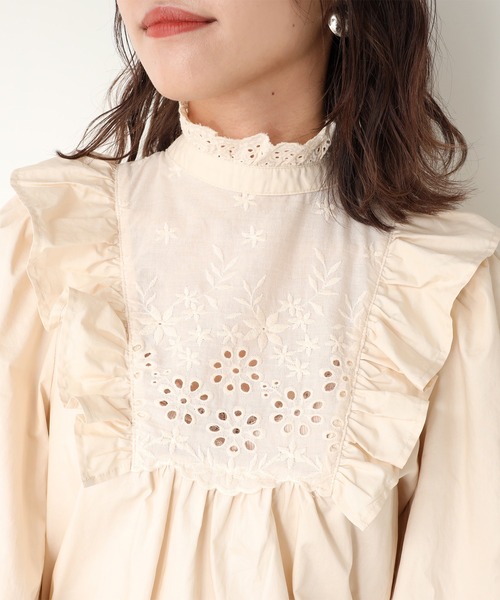 one after another NICE CLAUP(ワンアフターアナザーナイスクラップ)の「vintage風レースブラウス(シャツ/ブラウス・レディース・ブラック/ベージュ/オフホワイト・FREE)」の6枚目の写真