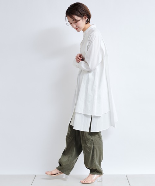 DouDou（ドゥドゥ）の「デザインタックシャツチュニック（シャツ/ブラウス・レディース・ホワイト/ベージュ/サックスブルー・FREE）」の4枚目の写真