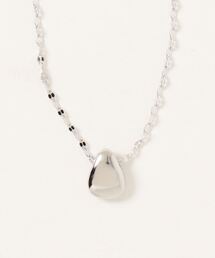 RIVE DROITE | シンプルなスタイリングに映える　ミニチャームショートネックレス(ネックレス)