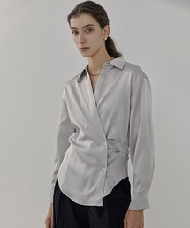 UNSPOKEN | 【UNSPOKEN】Satin-like cache-cœur shirt UC21S030(シャツ/ブラウス)