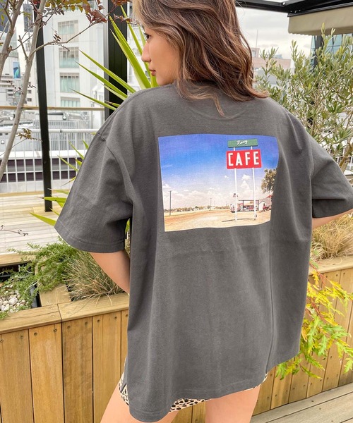 ROXY(ロキシー)の「【ZOZO限定アイテム】BACK PHOTO TEE/ロキシーバックプリント半袖フォトTシャツ(Tシャツ/カットソー・レディース・ブラック/ベージュ/ナチュラル・MEDIUM)」の10枚目の写真