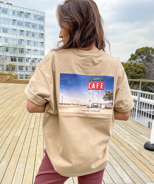 ROXY(ロキシー)の「【ZOZO限定アイテム】BACK PHOTO TEE/ロキシーバックプリント半袖フォトTシャツ(Tシャツ/カットソー・レディース・ブラック/ベージュ/ナチュラル・MEDIUM)」の6枚目の写真