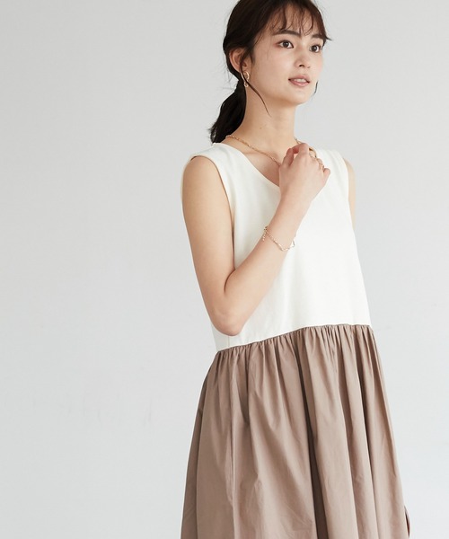 CRAFT STANDARD BOUTIQUE（クラフトスタンダードブティック）の「異素材コンビネーションスリーブレスワンピース　＊（ワンピース・レディース・ブラック/ブルー/モカ/ホワイト×ブルー/ホワイト×ブラック/ホワイト×ブラウン・M/L）」の3枚目の写真