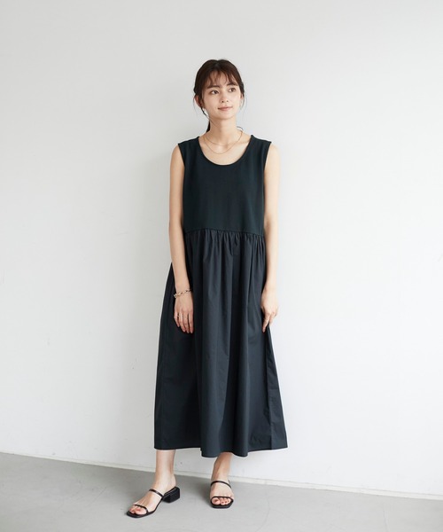 CRAFT STANDARD BOUTIQUE（クラフトスタンダードブティック）の「異素材コンビネーションスリーブレスワンピース　＊（ワンピース・レディース・ブラック/ブルー/モカ/ホワイト×ブルー/ホワイト×ブラック/ホワイト×ブラウン・M/L）」の16枚目の写真