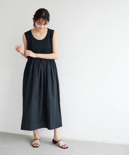 CRAFT STANDARD BOUTIQUE（クラフトスタンダードブティック）の「異素材コンビネーションスリーブレスワンピース　＊（ワンピース・レディース・ブラック/ブルー/モカ/ホワイト×ブルー/ホワイト×ブラック/ホワイト×ブラウン・M/L）」の18枚目の写真