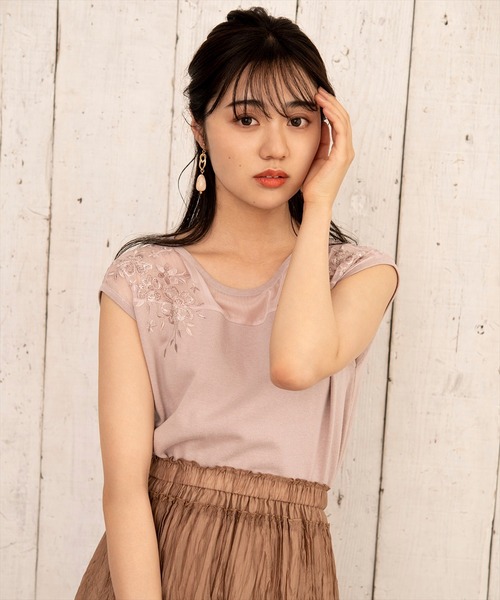 WILLSELECTION（ウィルセレクション）の「シアー楊柳×刺繍ニット（ニット/セーター・レディース・オフホワイト/ブラック/サックスブルー/ピンク・MEDIUM）」の4枚目の写真