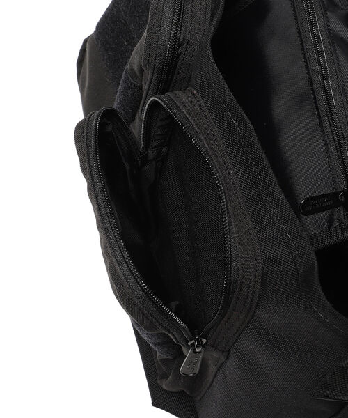 Manhattan Portage（マンハッタンポーテージ）の「Manhattan Portage × BEAMS / 別注 1606JR Military Messenger Bag（ショルダーバッグ・メンズ・ブラック/グリーン系その他・ONE SIZE）」の15枚目の写真