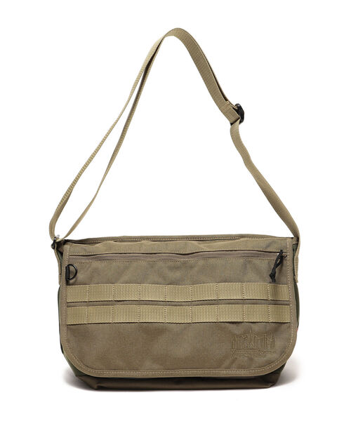 Manhattan Portage（マンハッタンポーテージ）の「Manhattan Portage × BEAMS / 別注 1606JR Military Messenger Bag（ショルダーバッグ・メンズ・ブラック/グリーン系その他・ONE SIZE）」の5枚目の写真