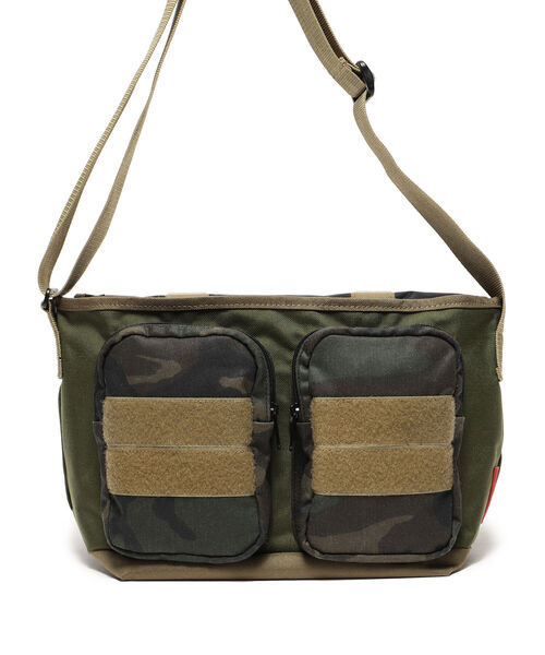 Manhattan Portage（マンハッタンポーテージ）の「Manhattan Portage × BEAMS / 別注 1606JR Military Messenger Bag（ショルダーバッグ・メンズ・ブラック/グリーン系その他・ONE SIZE）」の8枚目の写真