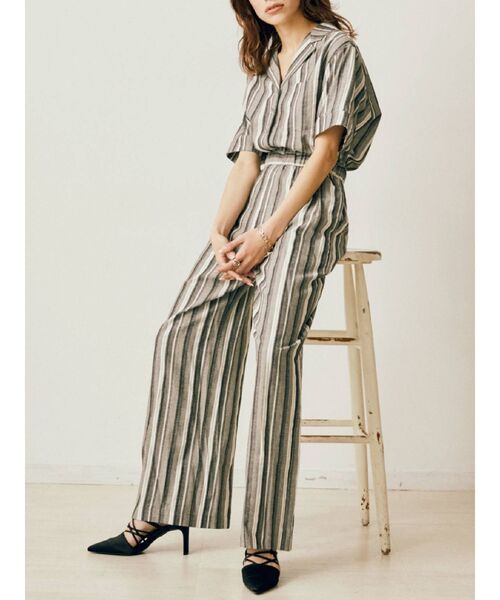 ハーフスリーブオールインワン