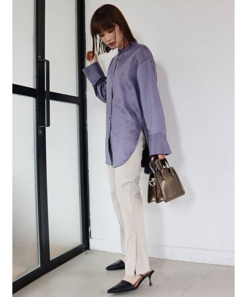 MURUA（ムルーア）の「ノーカラーチンツシャツ（シャツ/ブラウス・レディース・パープル/ブラウン/アイボリー・FREE）」の8枚目の写真