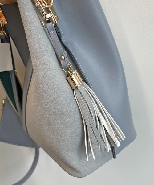 CAPRICIEUX LE'MAGE（カプリシューレマージュ）の「異素材コンビショルダーバッグ（ショルダーバッグ・レディース・ベージュ/ブルー/キャメル・ONE SIZE）」の12枚目の写真