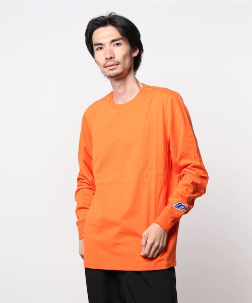 DIESEL(ディーゼル)の「メンズ ロングスリーブ カットソー レギュラーフィット(Tシャツ/カットソー・メンズ・イエロー/ブラック/オレンジ/ブルー・LARGE/MEDIUM/XX-LARGE/SMALL/X-SMALL/X-LARGE/XXX-LARGE)」の4枚目の写真