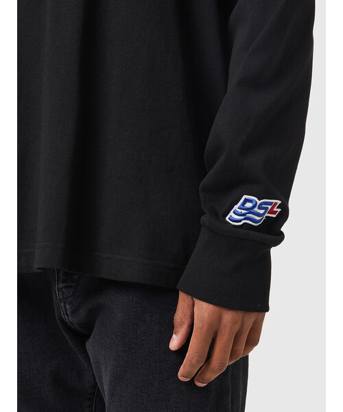 DIESEL(ディーゼル)の「メンズ ロングスリーブ カットソー レギュラーフィット(Tシャツ/カットソー・メンズ・イエロー/ブラック/オレンジ/ブルー・LARGE/MEDIUM/XX-LARGE/SMALL/X-SMALL/X-LARGE/XXX-LARGE)」の11枚目の写真