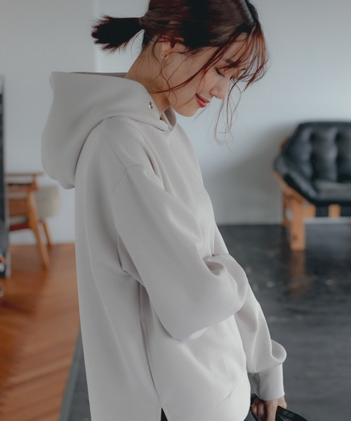 ブリーフィング ベージュパーカー Sサイズ⭐︎未使用タグ付き FREAK'S STORE(フリークスストア)の「ヘビーウエイトビッグシルエット