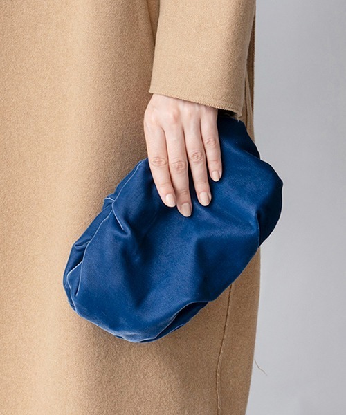 Casselini（キャセリーニ）の「LE VERNIS(ル・ベルニ)ベルベットリンクルクラッチ（ショルダーバッグ・レディース・ブラック/ブルー・FREE）」の17枚目の写真