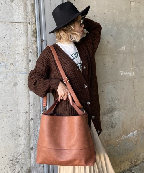 deux amour（ドゥーザムール）の「2WAYバック（ドラムバッグ・レディース・ネイビー/ライトブラウン/シャンパン・FREE）」の13枚目の写真