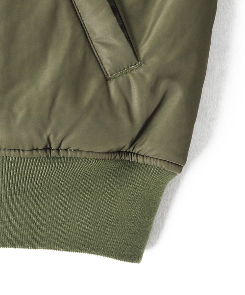 GLAZOS（グラソス）の「薄中綿入り・リバーシブルMA-1（MA-1・キッズ・ブラック/カーキ/ブラウン・130cm/140cm/150cm/160cm/170cm）」の5枚目の写真