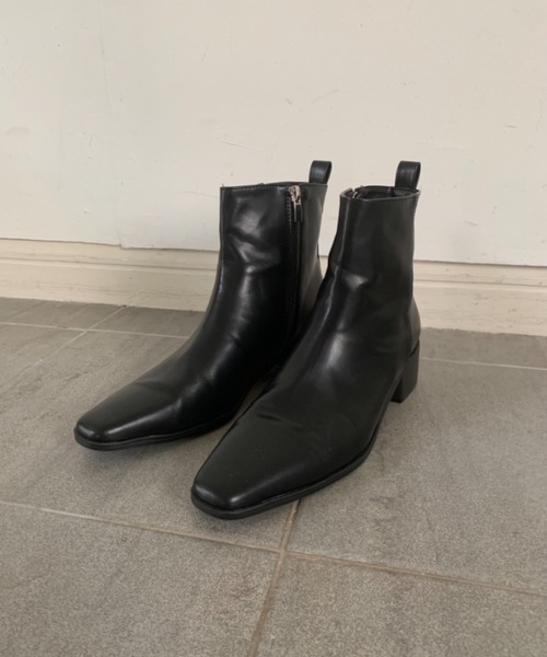 Didot.showroom(ディドット ショールーム)の「smart square short boots / スマートスクエアショートブーツ(ブーツ・レディース・ブラック/ブラウン・24.5cm/25cm/23cm/23.5cm/24cm)」の2枚目の写真