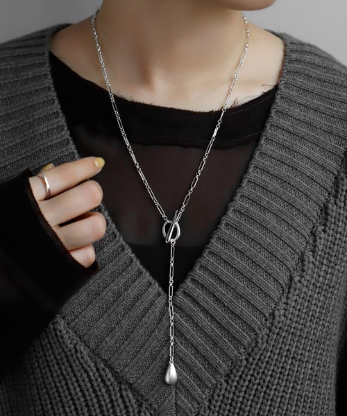 ANEMONE(アネモネ)の「メタルドロップマンテルネックレス(ネックレス・レディース・ゴールド/シルバー・FREE)」の2枚目の写真