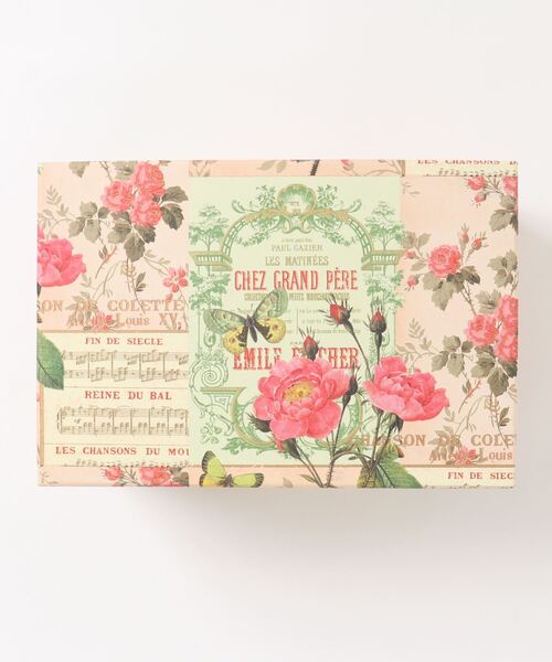 MILLION CARATS（ミリオンカラッツ）の「【GIFT】-ROSSI-イタリアンペーパー ギフトボックス(250×150×125)（ラッピングキット・レディース・レッド/オフホワイト/ピンク/ホワイト系その他/ホワイト・FREE）」の8枚目の写真