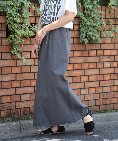 BEAMS BOY（ビームスボーイ）の「BEAMS BOY / ソリッド ジャージー スカート（スカート・レディース・サックスブルー/チャコールグレー/ライム/フューシャピンク・ONE SIZE）」の2枚目の写真